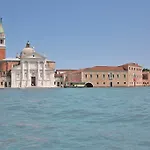 Отель Giudecca 3*