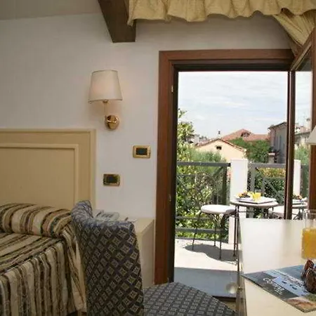 Giudecca 3* Венеция