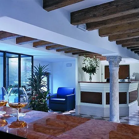 Отель Giudecca 3*
